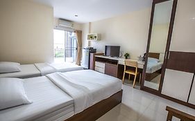 เซนทรัล เพลส เซอร์วิส อพาร์ทเมนท์